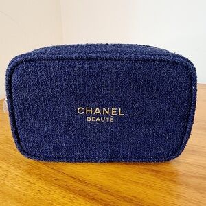 CHANEL BEAUTY Pouch Navy Blue Tweed Oval 8"X5"X2" VIP Gift New Authentic